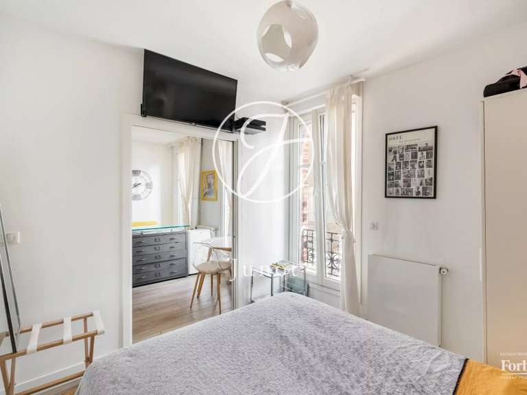 Appartement Paris 18e - 3 chambres - 121m²