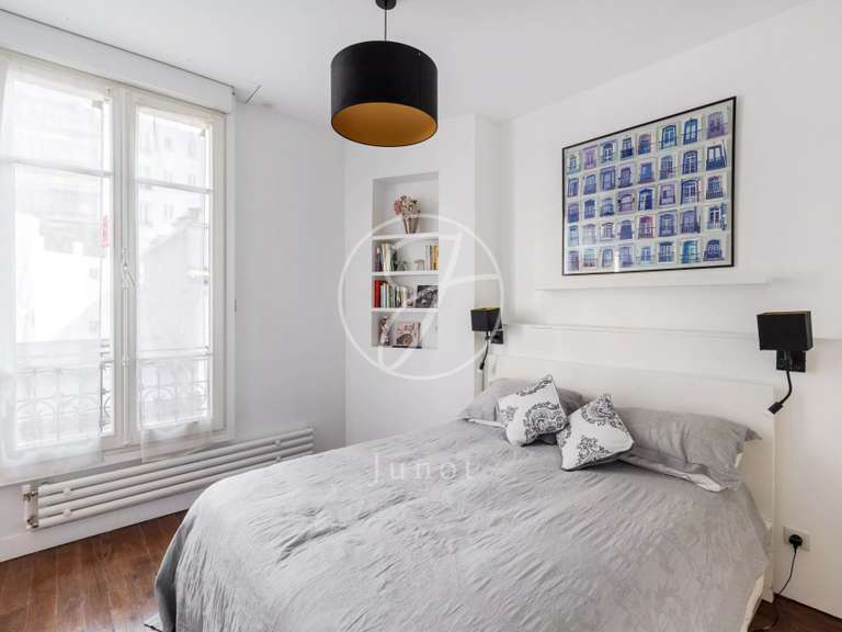 Appartement Paris 18e - 4 chambres - 121m²
