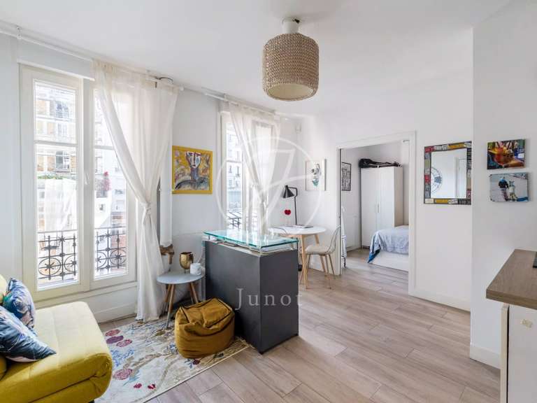 Appartement Paris 18e - 4 chambres - 121m²