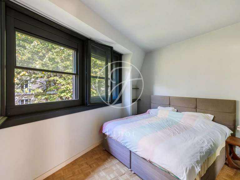 Appartement Paris 18e - 4 chambres - 270m²