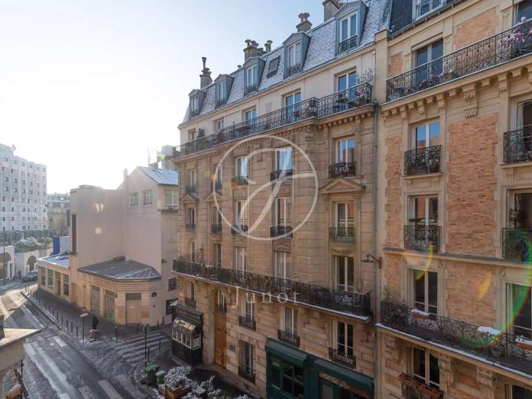 Apartment Paris 18e - 2 bedrooms - 81m²