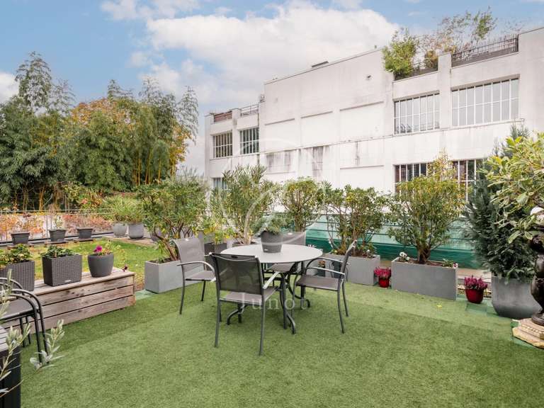 Appartement Paris 18e - 2 chambres - 167m²