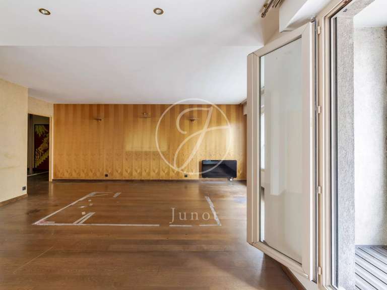 Appartement Paris 18e - 2 chambres - 93m²