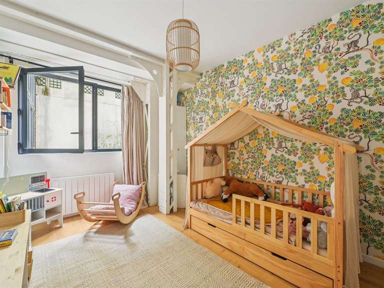 Appartement Paris 18e - 3 chambres - 133m²