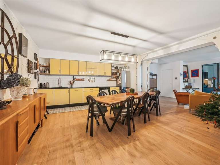 Appartement Paris 18e - 3 chambres - 133m²