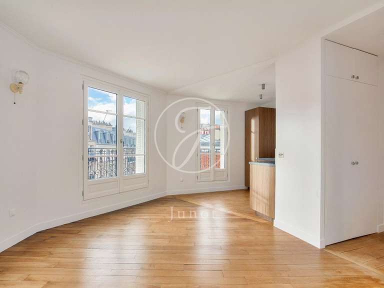 Appartement Paris 18e - 2 chambres - 51m²