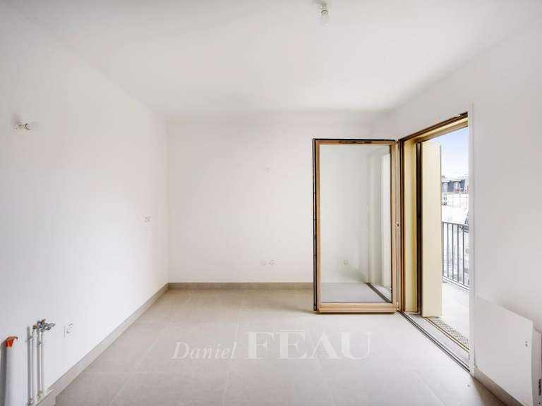 Apartment Paris 18e - 4 bedrooms - 157m²