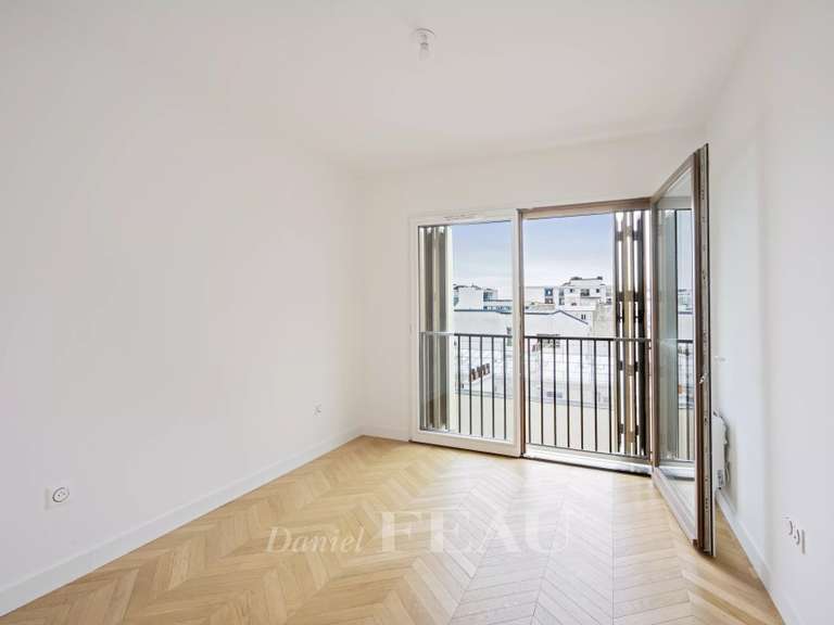 Apartment Paris 18e - 4 bedrooms - 147m²