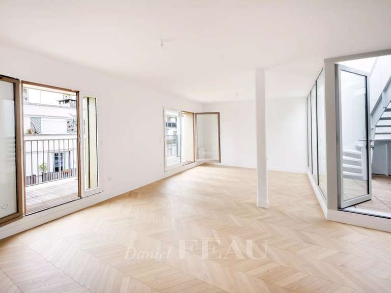 Apartment Paris 18e - 4 bedrooms - 147m²