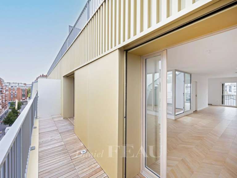 Apartment Paris 18e - 4 bedrooms - 147m²