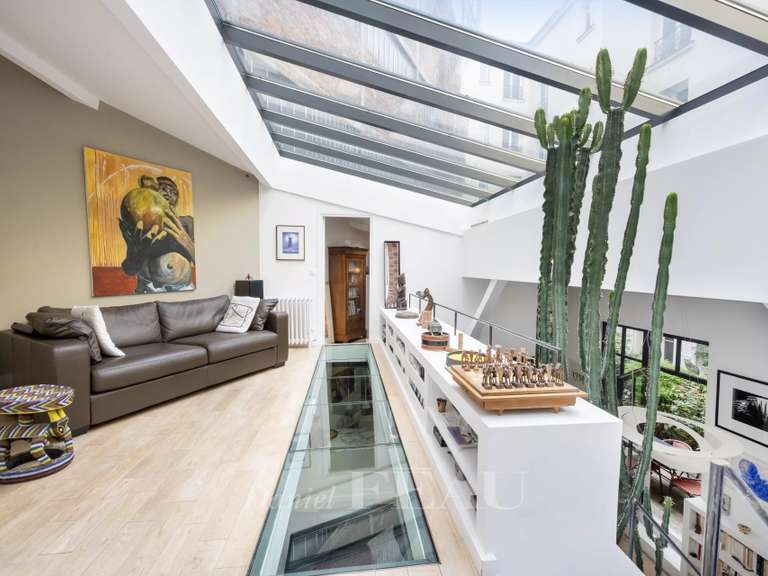 Appartement Paris 18e - 2 chambres - 144m²