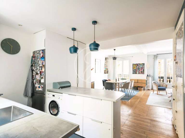 Appartement Paris 18e - 2 chambres - 81m²