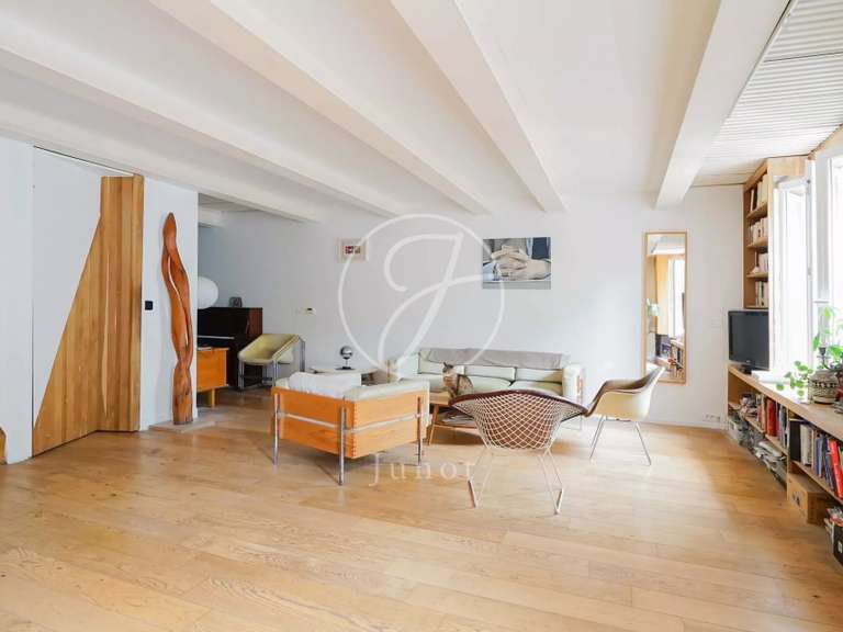 Appartement Paris 18e - 3 chambres - 123m²