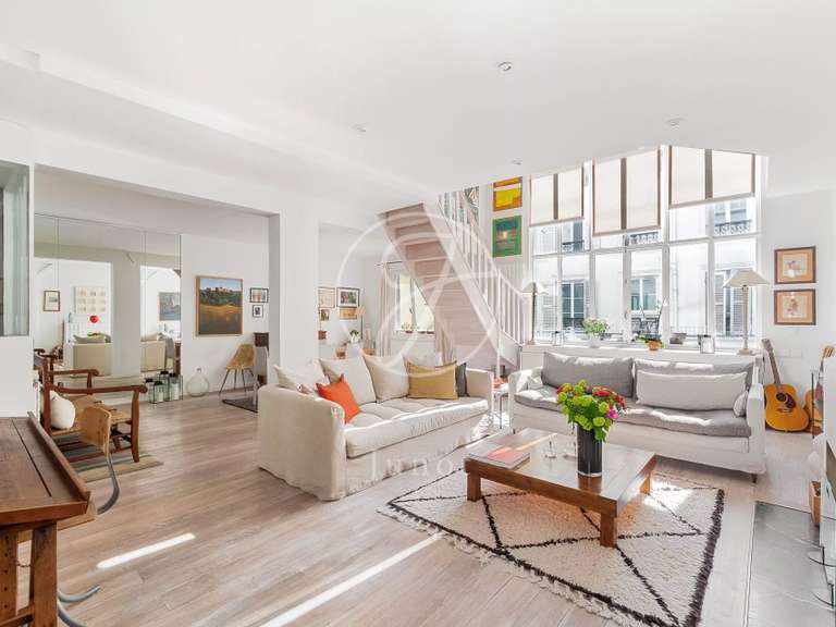 Appartement Paris 18e - 2 chambres - 118m²