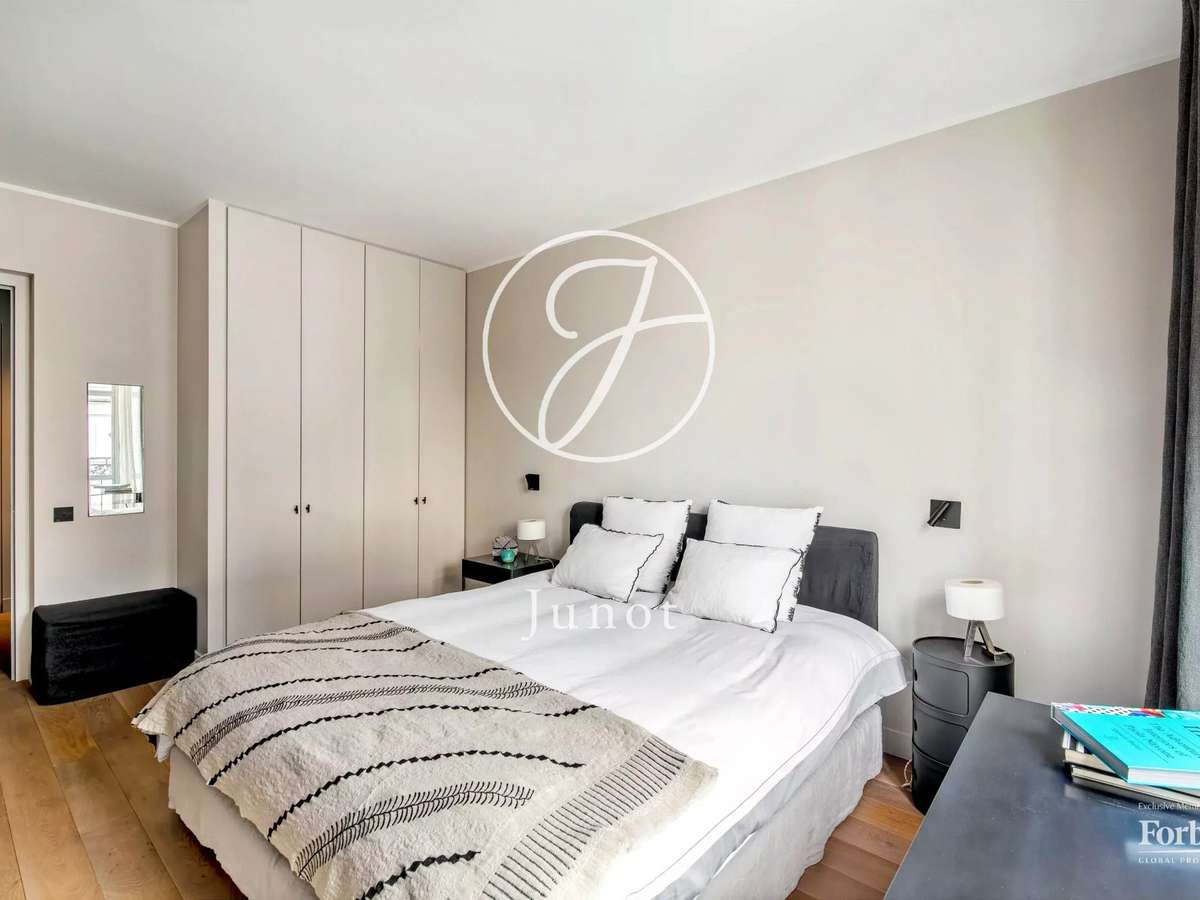 Apartment Paris 18e