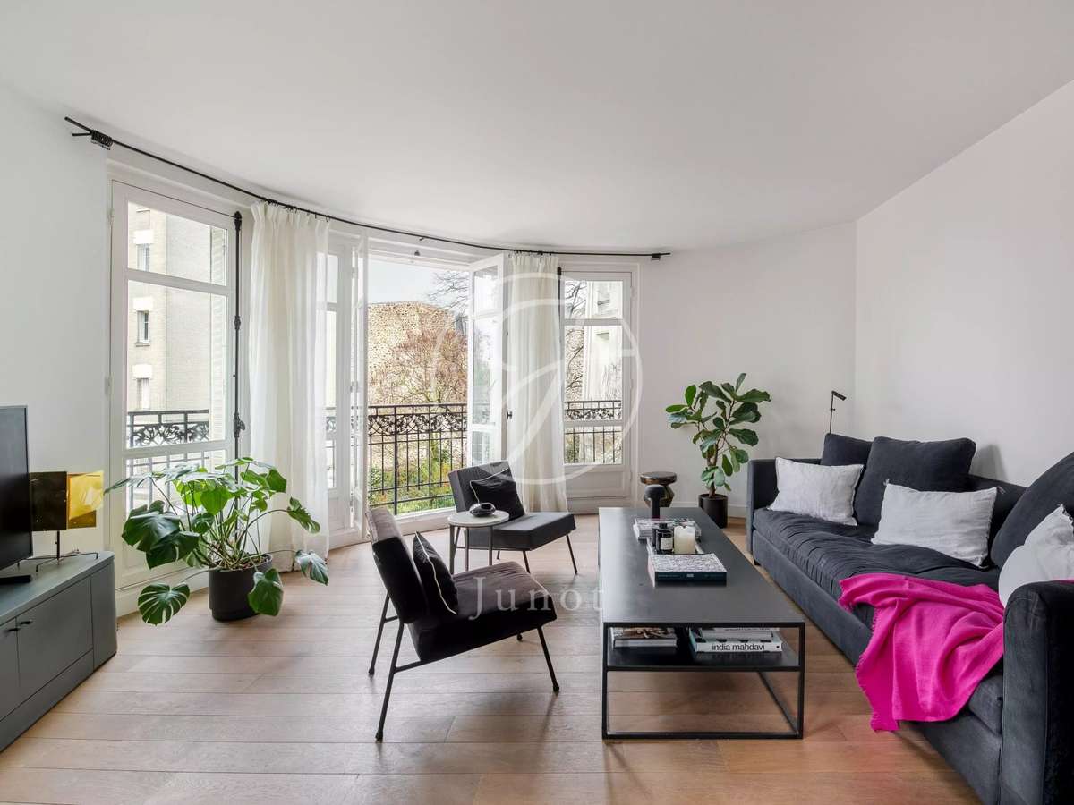 Apartment Paris 18e