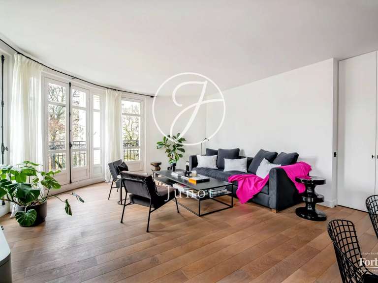 Apartment Paris 18e - 1 bedroom - 76m²