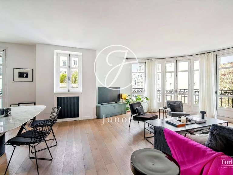 Apartment Paris 18e - 1 bedroom - 76m²