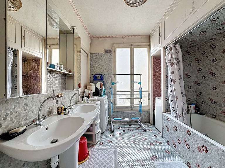 Appartement Paris 18e - 3 chambres