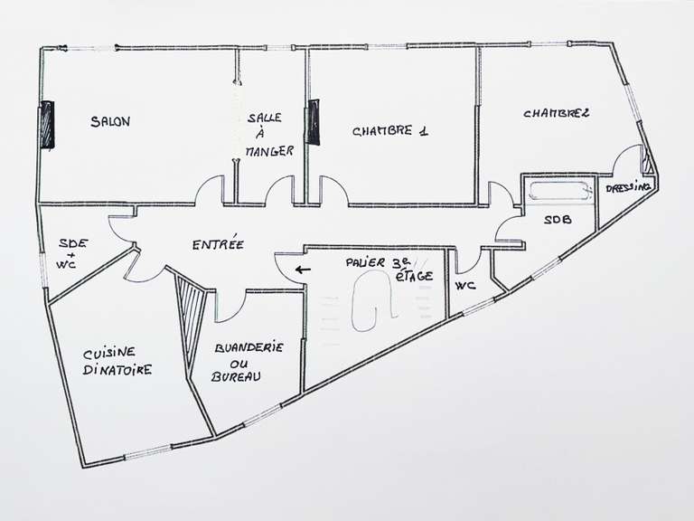 Appartement Paris 18e - 2 chambres - 95m²