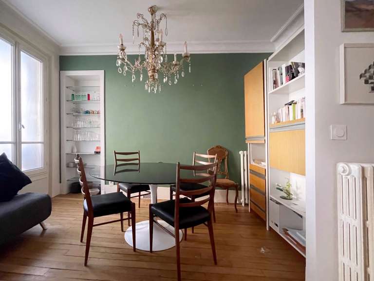 Appartement Paris 18e - 2 chambres - 95m²