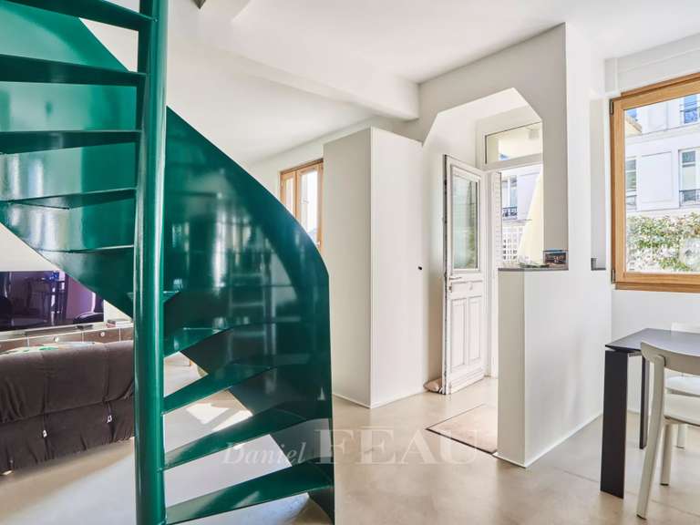 Appartement Paris 18e - 2 chambres - 68m²