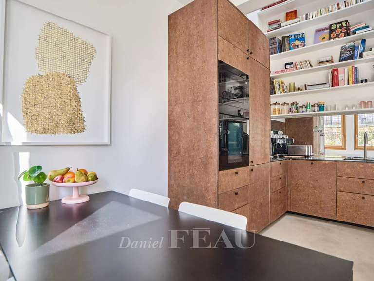 Appartement Paris 18e - 2 chambres - 68m²