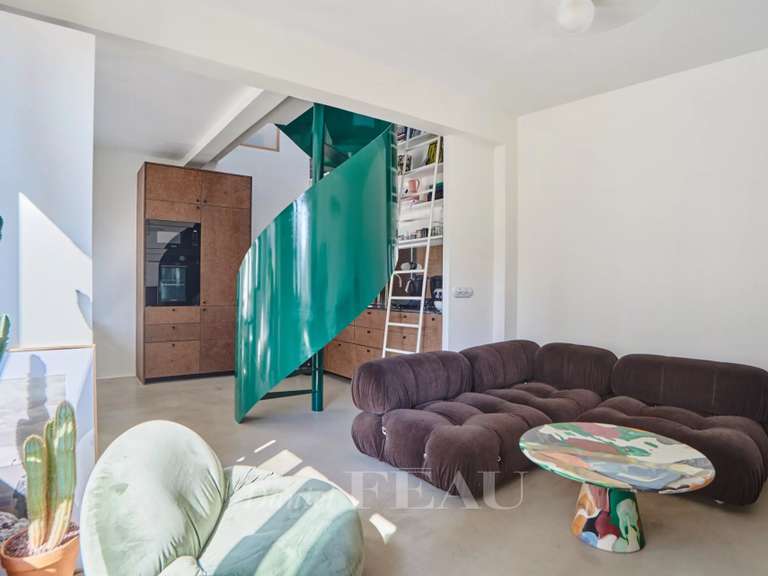 Appartement Paris 18e - 2 chambres - 68m²