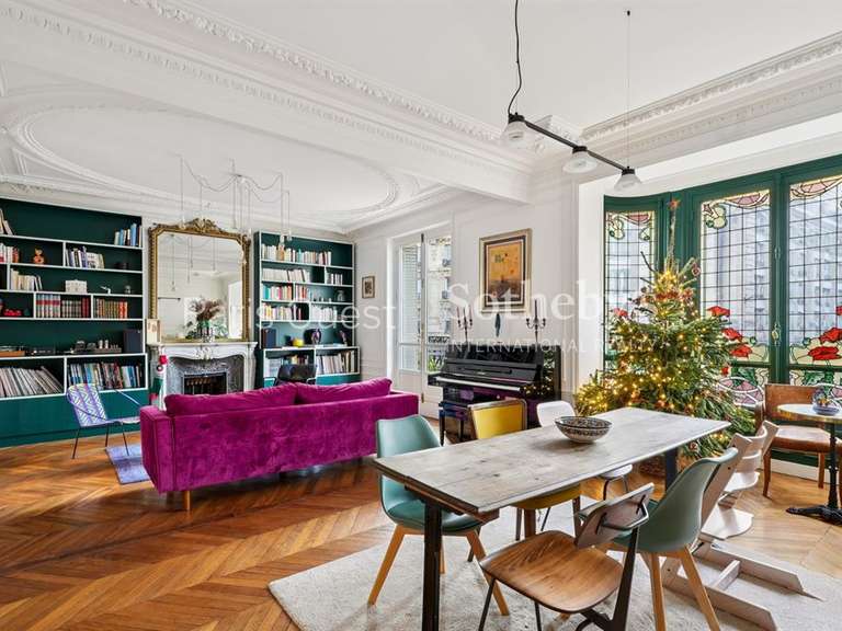 Appartement Paris 18e - 3 chambres - 122m²