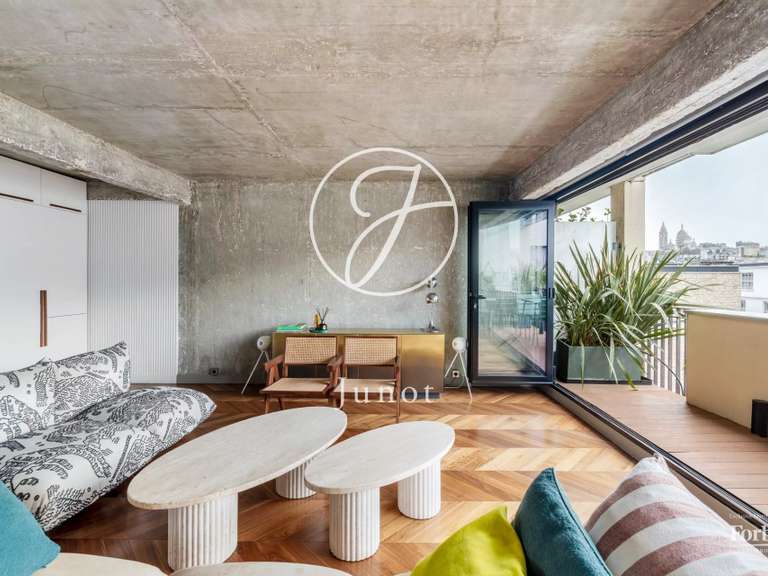 Appartement Paris 18e - 3 chambres - 127m²