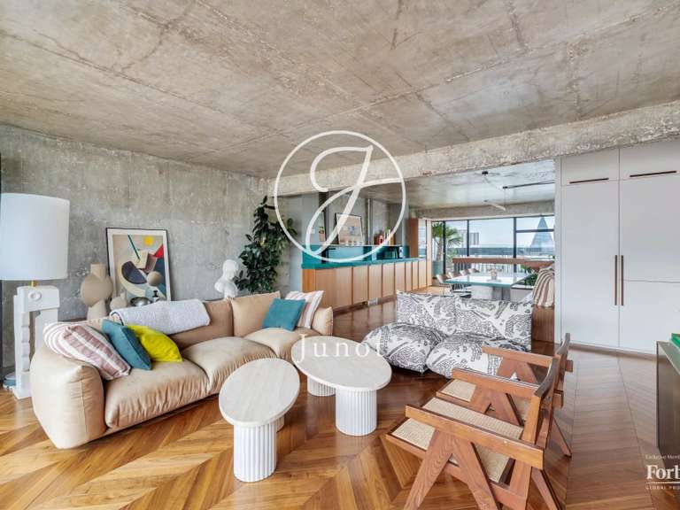 Appartement Paris 18e - 3 chambres - 127m²