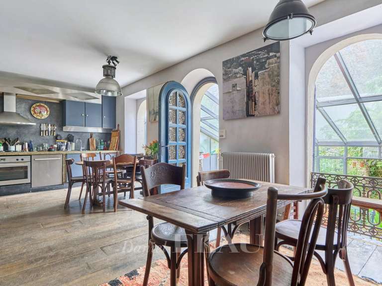 Apartment Paris 18e - 3 bedrooms - 286m²