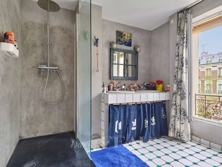 Apartment Paris 18e - 3 bedrooms - 286m²