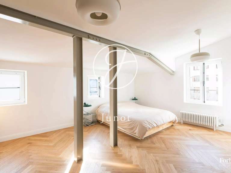 Appartement Paris 18e - 1 chambre - 47m²