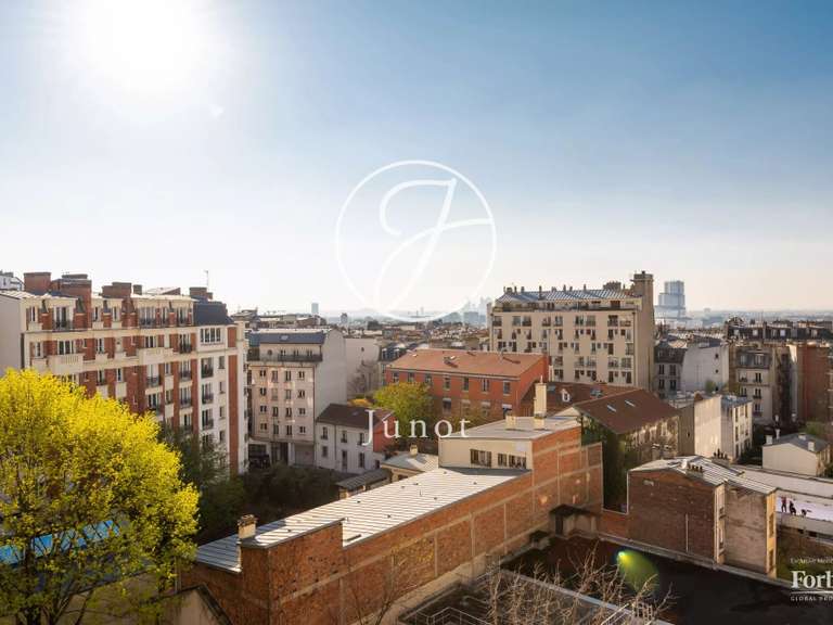 Apartment Paris 18e - 1 bedroom - 77m²