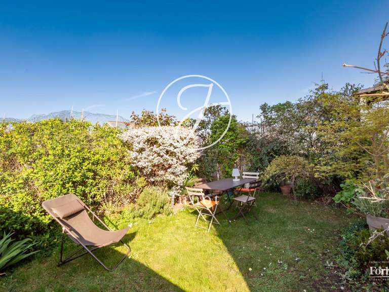 Apartment Paris 18e - 1 bedroom - 77m²