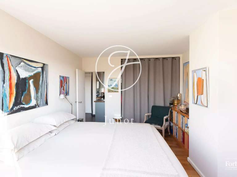 Apartment Paris 18e - 1 bedroom - 77m²