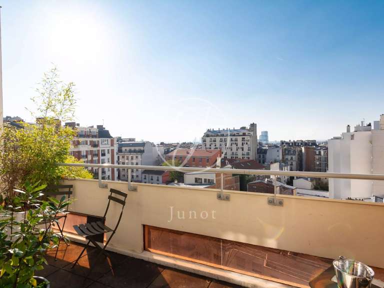 Apartment Paris 18e - 1 bedroom - 77m²
