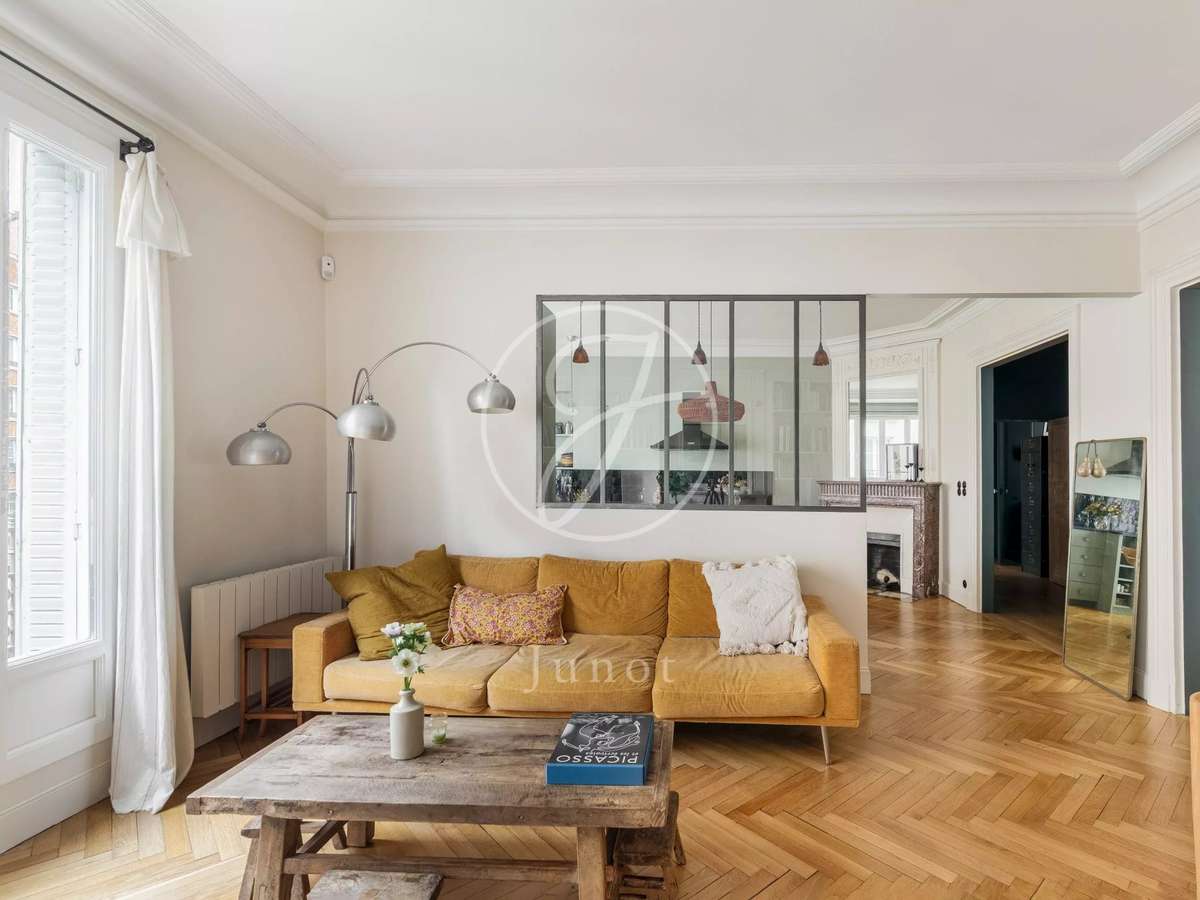 Apartment Paris 18e