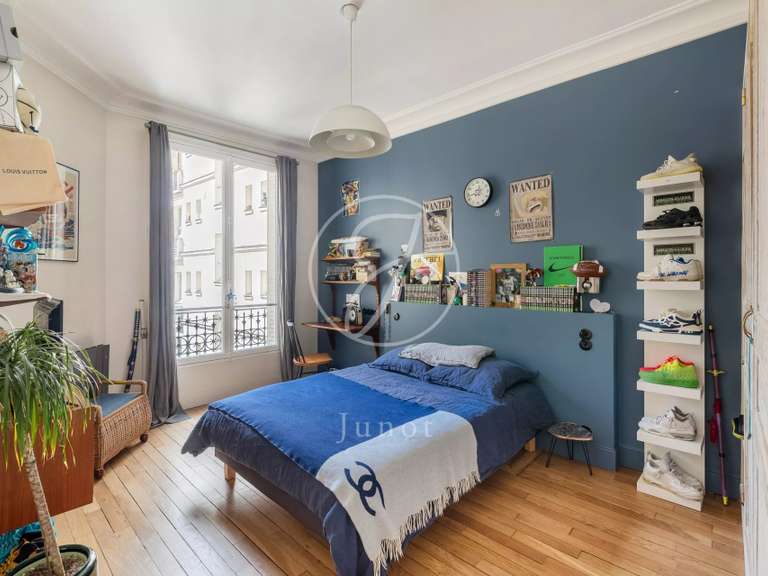Apartment Paris 18e - 3 bedrooms - 121m²