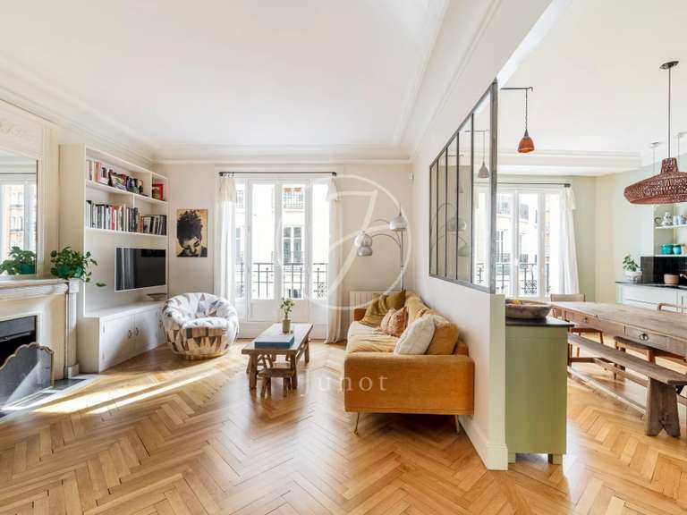 Apartment Paris 18e - 3 bedrooms - 121m²