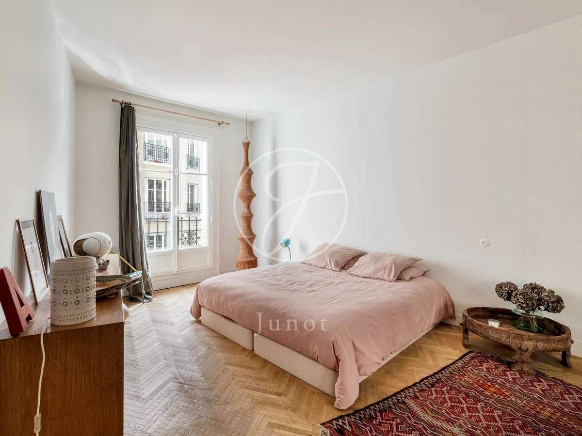 Apartment Paris 18e