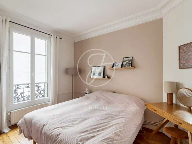 Apartment Paris 18e - 2 bedrooms - 78m²
