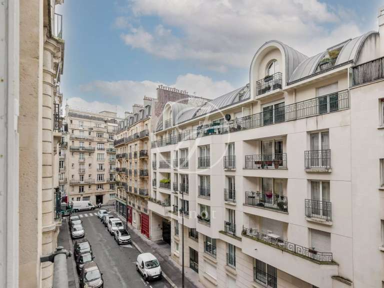 Apartment Paris 18e - 2 bedrooms - 78m²