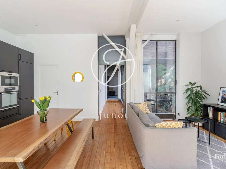 Appartement Paris 18e - 2 chambres - 79m²