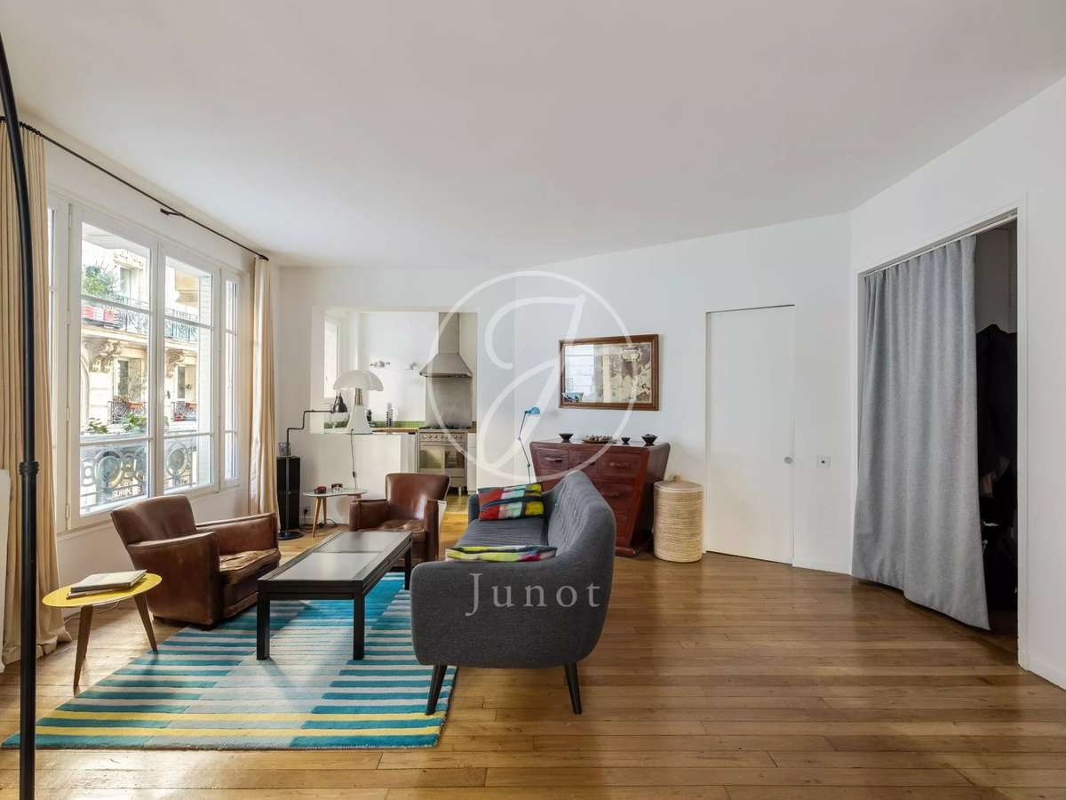 Apartment Paris 18e