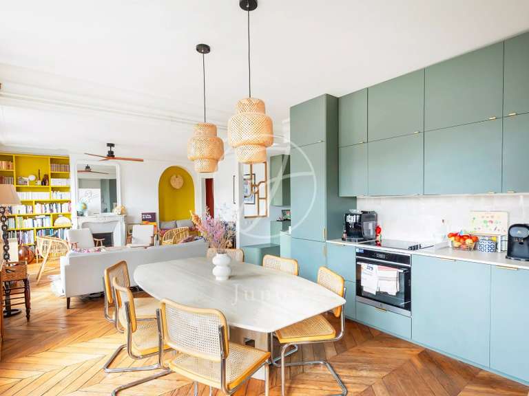 Appartement Paris 18e - 3 chambres - 99m²