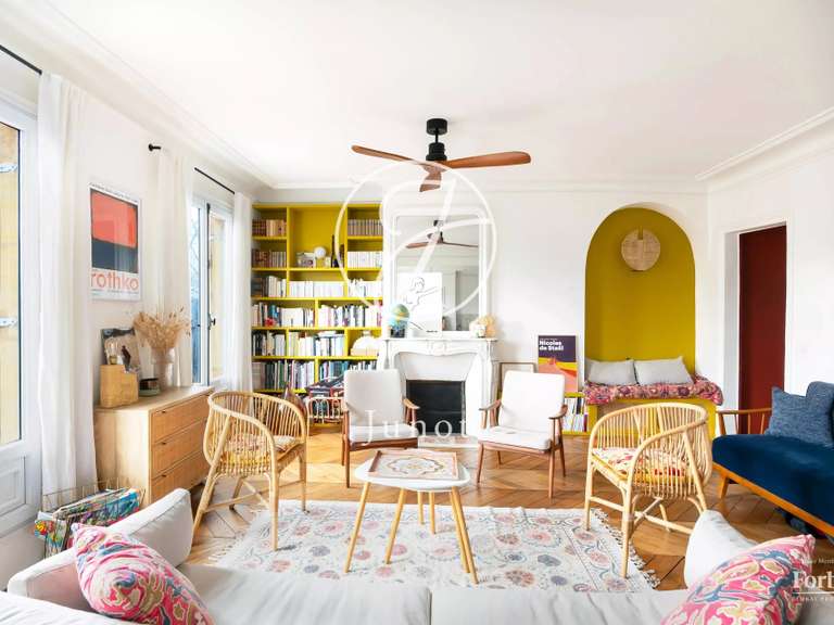 Appartement Paris 18e - 3 chambres - 99m²