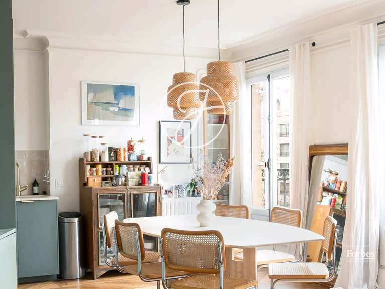 Appartement Paris 18e - 3 chambres - 99m²