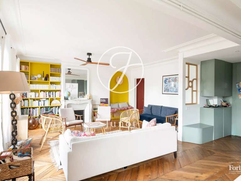 Appartement Paris 18e - 3 chambres - 99m²